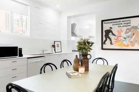 ‘Cumnock Stables’ – A Rare Royal Park Invitation - Photo 3