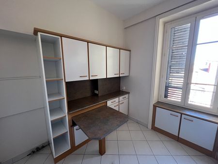 Location Appartement 3 pièces 88m² - Photo 2