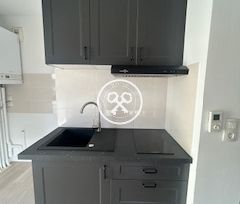 Location Appartement 1 pièce 24m² TROYES 10000 - Photo 1