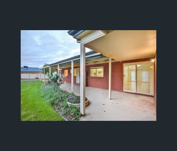 57 Summer Drive, Buronga, NSW 2739 - Photo 6