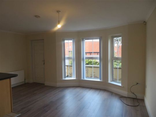 30 Richmond Park, Upper Lisburn Road , Belfast , BT10 0HB - Photo 1