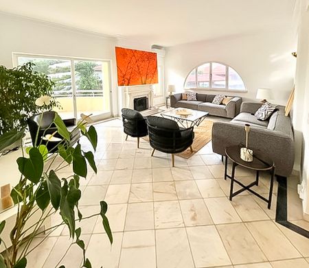 Spacious 3-bedroom apartment in Monte Estoril - Photo 3