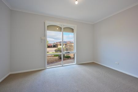 6 Keats Crescent, Whyalla Stuart - Photo 4