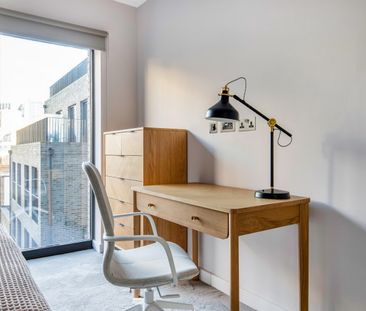 Boulevard Apartments, Ufford St - Photo 5