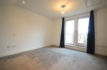 3 bedroom terraced house to rent - Photo 4