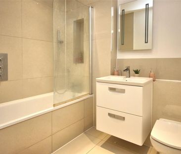 2 bedroom flat to rent - Photo 6