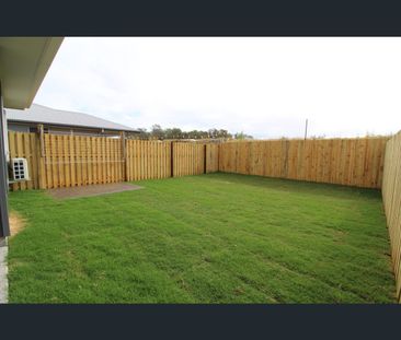 Modern Duplex - Photo 5