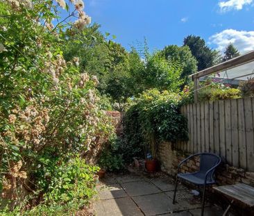 2 bedroom terraced house to rent - Photo 5