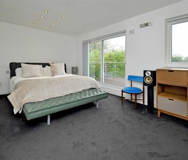 Blue Firs, Grove Lane, Wightwick - Photo 4