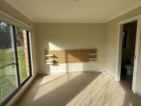 TRANQUIL 2 BEDROOM HAVEN - Photo 2