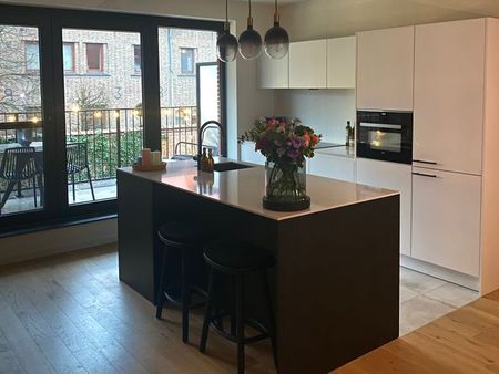 Licht, modern en energiezuinig appartement met terras in Berchem - Photo 4