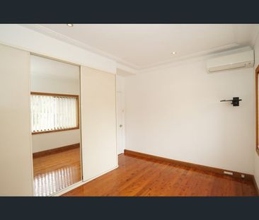 31 Goonaroi Street, Villawood, NSW 2163 - Photo 5