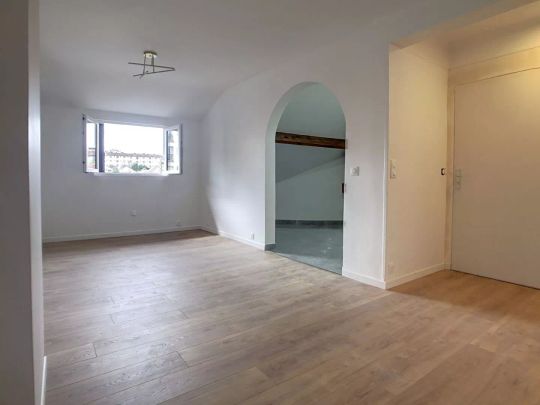 Appartement Rueil Malmaison 2 pièce(s) 45.28 m2 - Photo 1