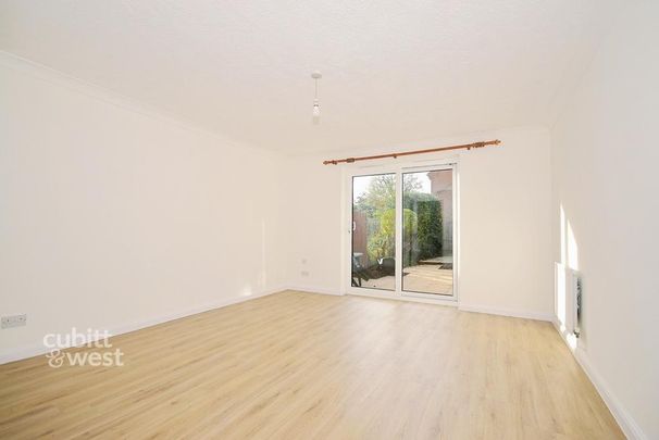 2 bedroom terraced house to rent - Photo 1