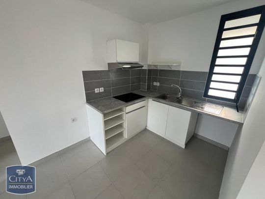 Location Appartement 3 pièces 65m² LE TAMPON 97430 - Photo 1