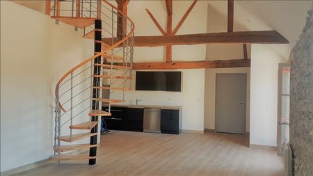 Location Appartement 3 pièces 79m² - Photo 2