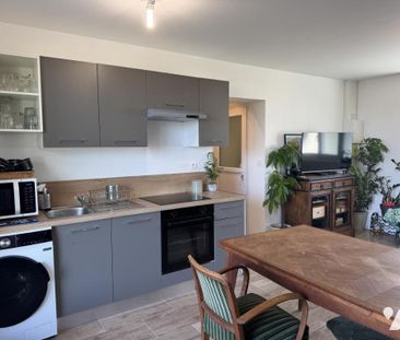 F2 AVEC JARDIN - Photo 6