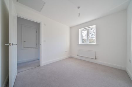 2 bedroom semi-detached house to rent - Photo 3