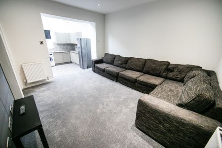 Norwood Road, Hyde Park, Leeds - Photo 2