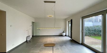 Appartement te huur in Antwerpen voor € 1.250 met 2 slaapkamers - Foto 2