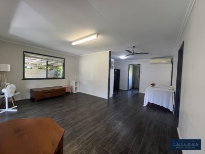 2 Bedroom Home Close to Cannonvale Beach - Photo 2
