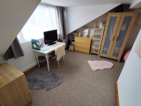 5 bedroom terraced house to rent - Photo 4