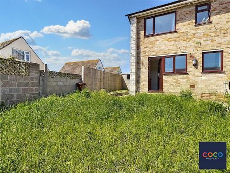 3 bedroom end of terrace house to rent - Photo 3