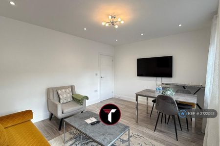 3 bedroom terraced house to rent - Photo 2