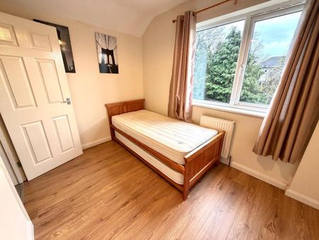 3 bedroom terraced house to rent - Photo 2