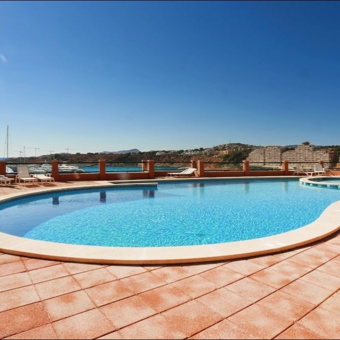 Beautiful sea view penthouse on the harbor of Port Adriano - Photo 1