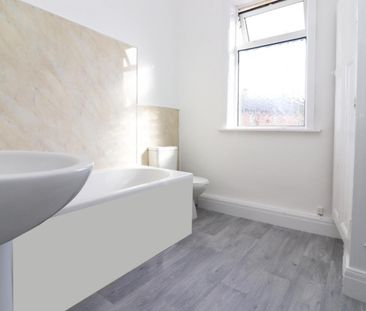 3 bedroom House To Let - Photo 2