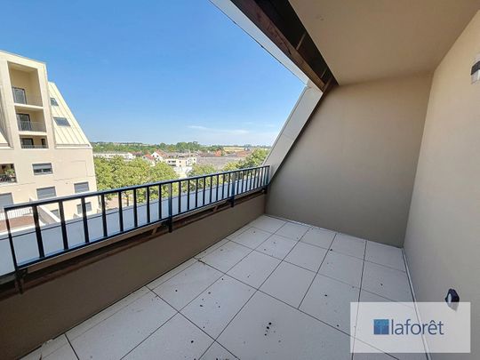 Apartment - Photo 1