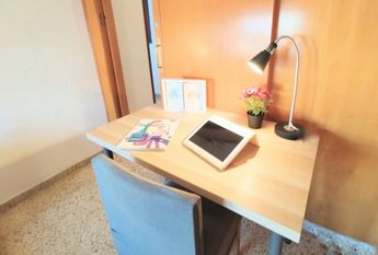 Carrer Isaac Peral, Burjassot, Valencian Community 46100