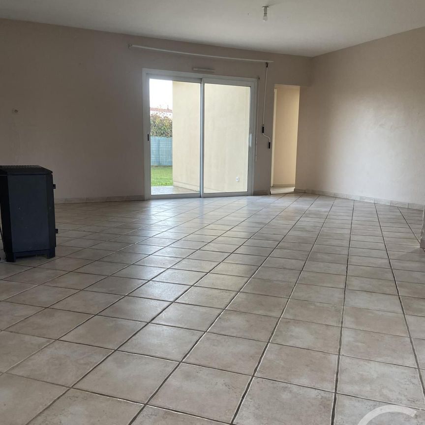 Location Maison 5 pièces 108m² ST PIERRE DU MONT 40280 - Photo 1