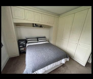 Room in a Shared House, Longbridge Road, IG11 - Photo 2