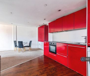2 bedroom flat to rent - Photo 6