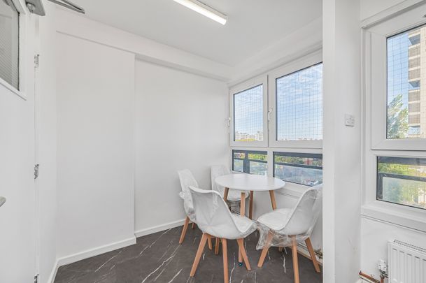 Room in a Shared Flat, Coniston House, SE5 - Photo 1