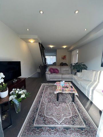 For Lease - 169 Salterton Circle, Vaughan, Ontario - Photo 4