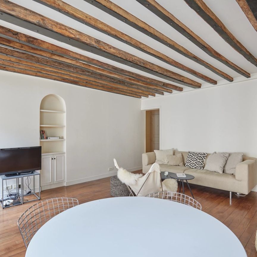 Tout savoir sur cet appartement dans le quartier Saint Thomas d'Aquin, à Paris 7ème - Photo 1