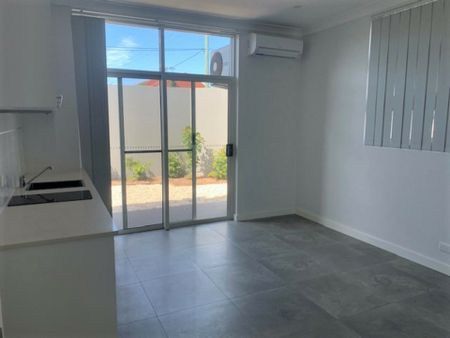 Available 30 March - Photo 5