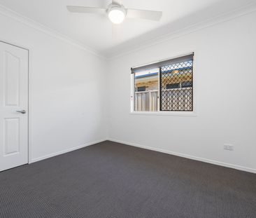 Coastal Comfort Awaits: Your Modern Haven in Woody Point - Photo 5