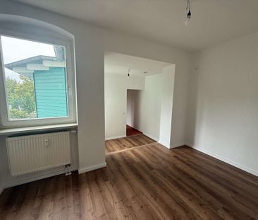 Schöne 3 Raumwohnung - Photo 2