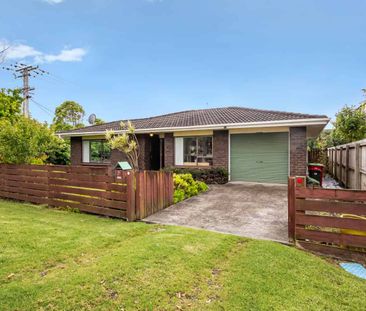 Tastefully Modernised Home - Convenient Location - Photo 4