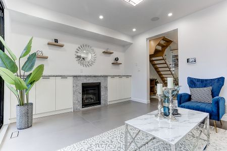 For Lease - upper 15 Holborne Avenue, Toronto, Ontario - Photo 4