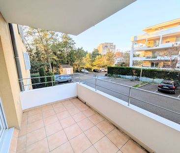 AIX EN PROVENCE APPARTEMENT T2 TERRASSE ET PARKING, - Photo 2