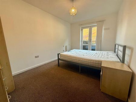 2 bedroom apartment to rent - Photo 4
