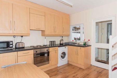 25 Downshire Place, Belfast, Holywood, BT18 9LX - Photo 5