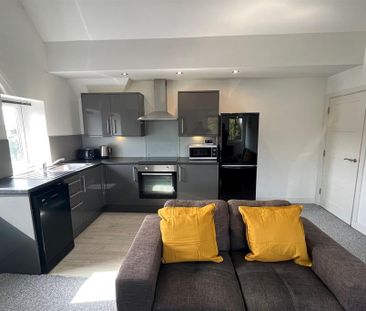 2 bedroom apartment to rent - Photo 6
