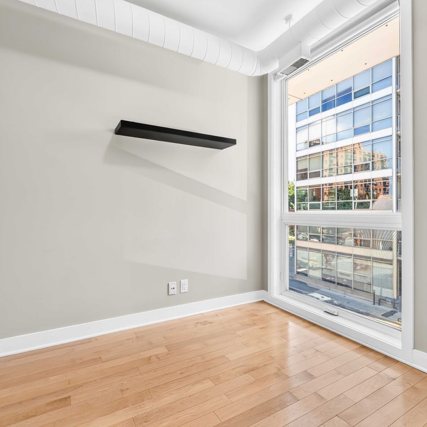 For Lease - 360 Cumberland Street Unit# 201, Lower Town - Sandy Hill, Ontario - Photo 1