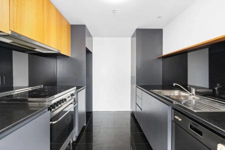 Elevated Luxury Apartment in Boutique Building - Photo 4